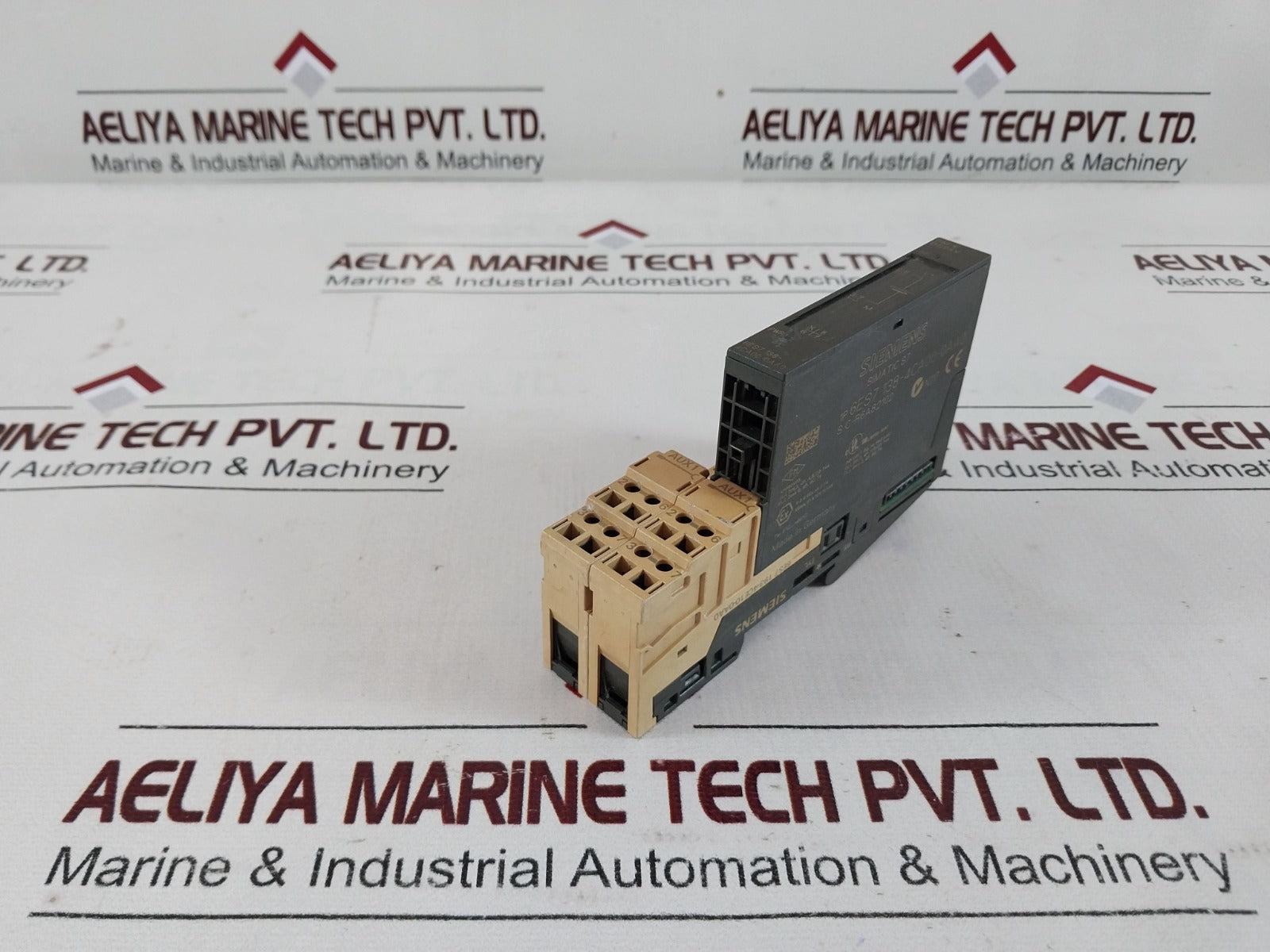Siemens 6Es7 138-4Ca00-0Aa0 Module With 6Es7 193-4Ce10-0Aa0 Terminal Base