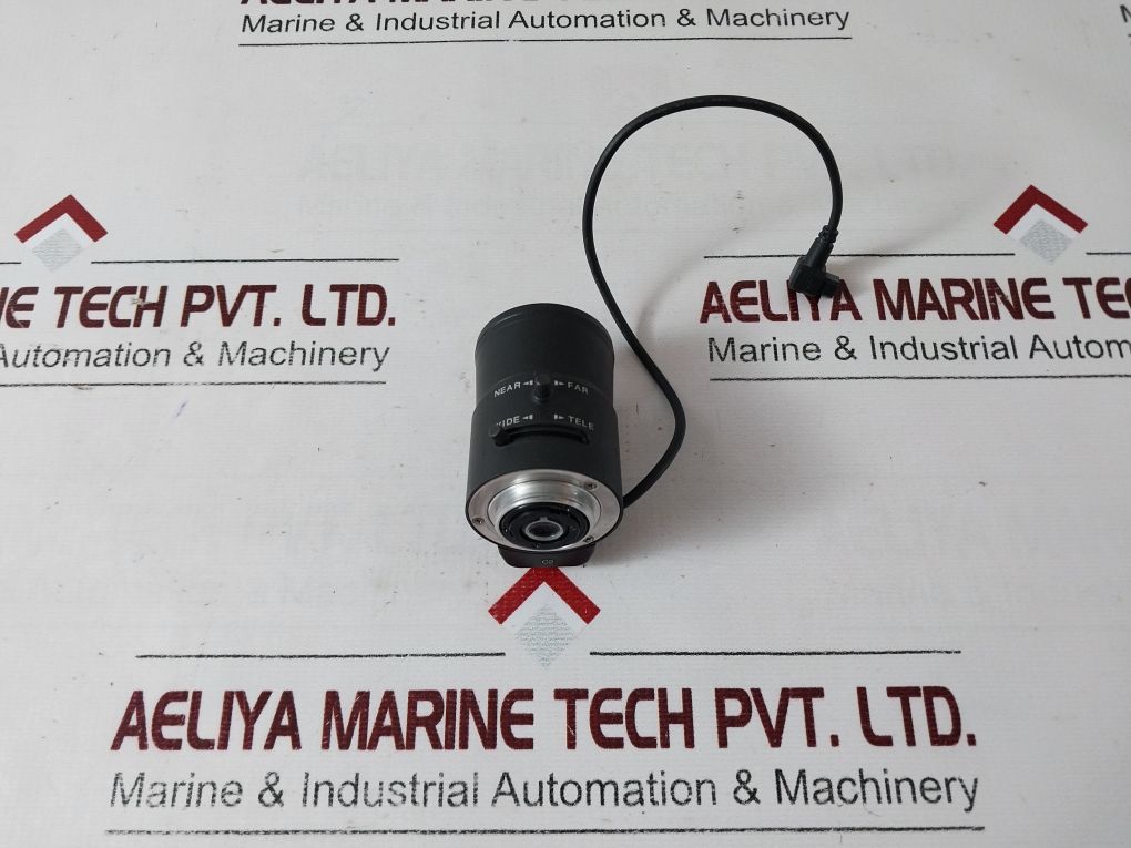 Fujinon Yv5X2.7R4B-sa2L Cs-mount Vari-focal Lens