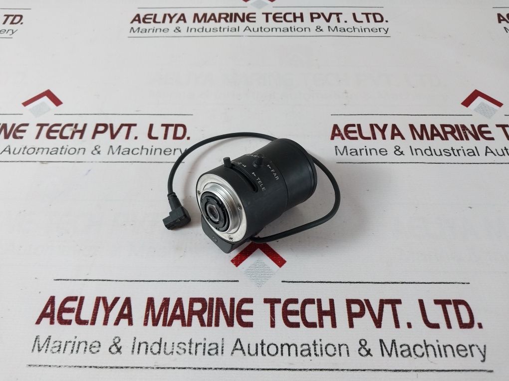 Fujinon Yv5X2.7R4B-sa2L Cs-mount Vari-focal Lens