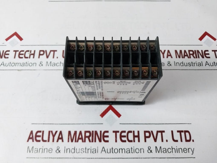 Yokogawa Um330-00 Digital Temperature Indicator T3501Uk691 041