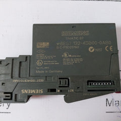 Siemens 6Es7 132-4Bb00-0Ab0 Output Module With 6Es7 193-4Cb10-0Aa0 