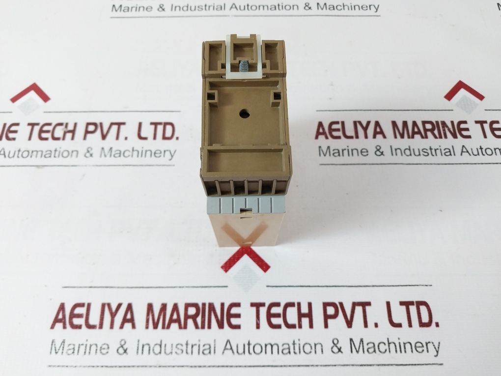 Elteco Ftl215 U24 Time Relay With Base
