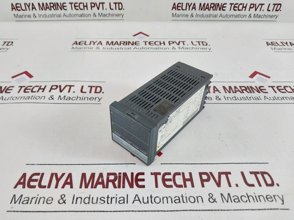 Rkc Instrument Cb100L Digital Temperature Controller Ja3-m*Nn-n-n1/A