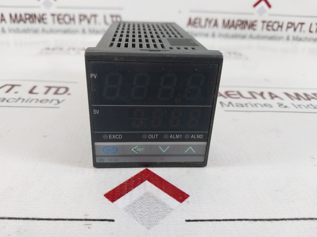 Rkc Instrument Cb100L Digital Temperature Controller Ja3-m*Nn-n-n1/A