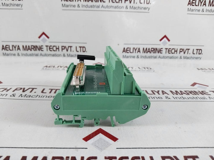 Honeywell Ul16Ao-iota-d37-72-xor I/O Relay 