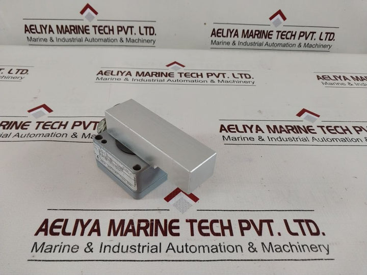 Kubler Aum-80 Magnetic Switch
