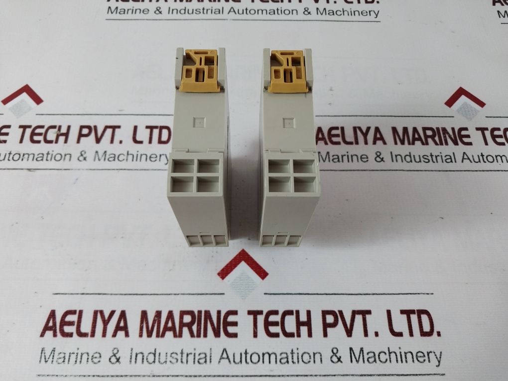 Lot Of 3X Omron H3Dr-m Timer 0-10 Sec 5A 250Vac