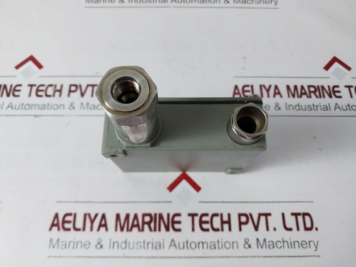 Trafag 8202.79.2210 Pressure Transmitter 0...16 Bar-g,0...1,6 Mpa-g