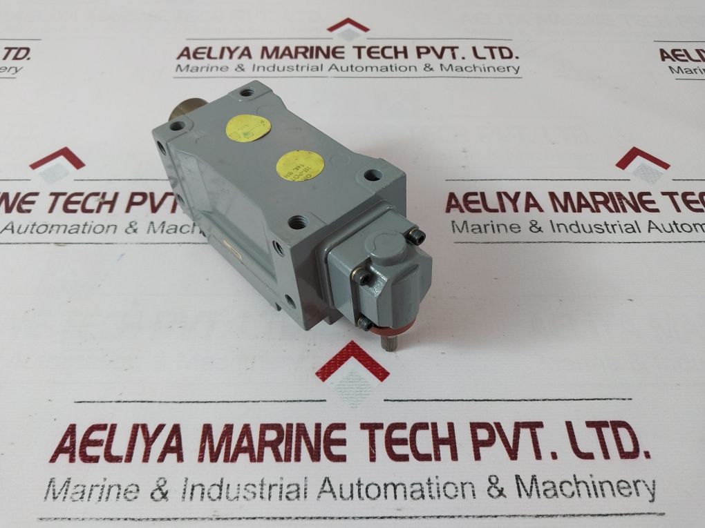 Eaton/cutler-hammer 10316H1002 Limit Switch