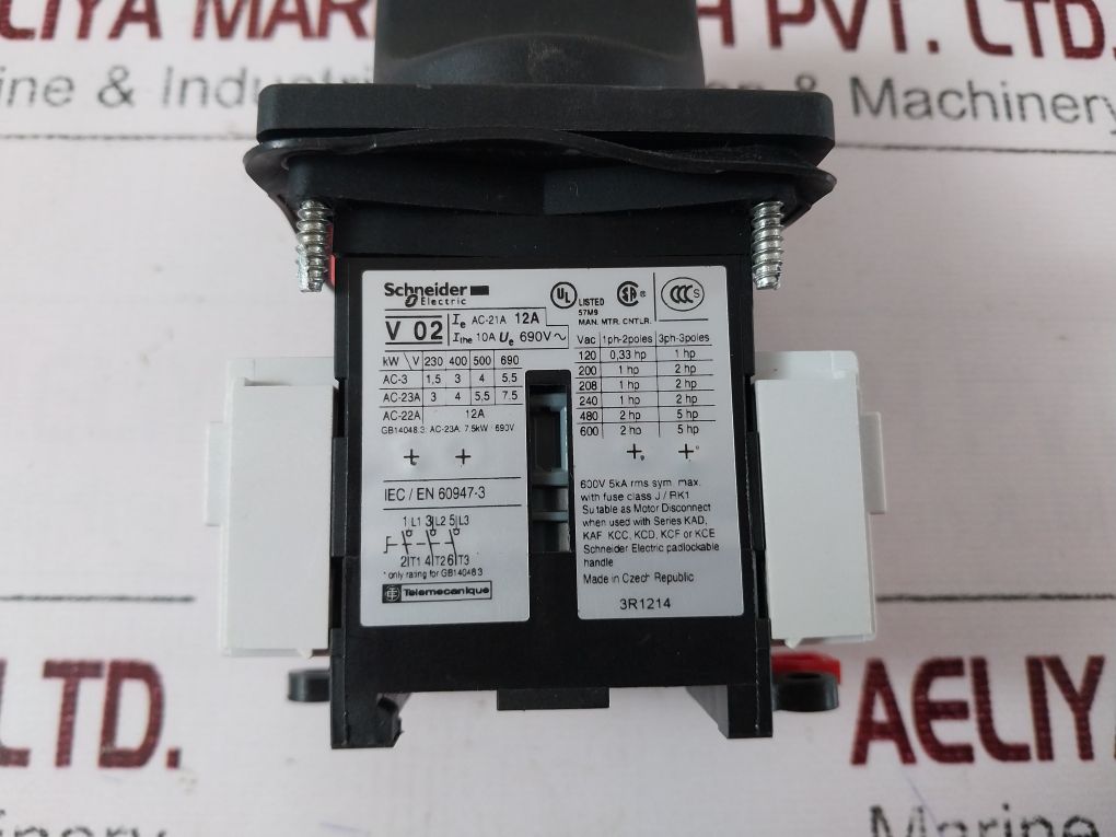 Schneider V 02 Switch Body For Switch Disconnector With Padlockable Handle