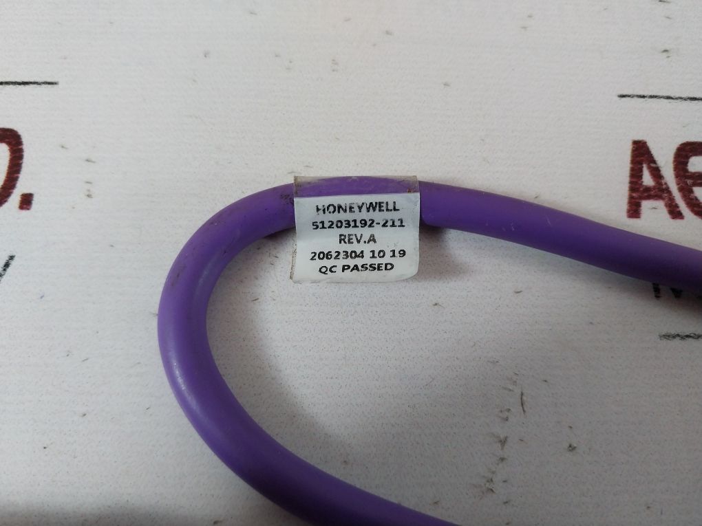 Honeywell 51203192-211 Cable