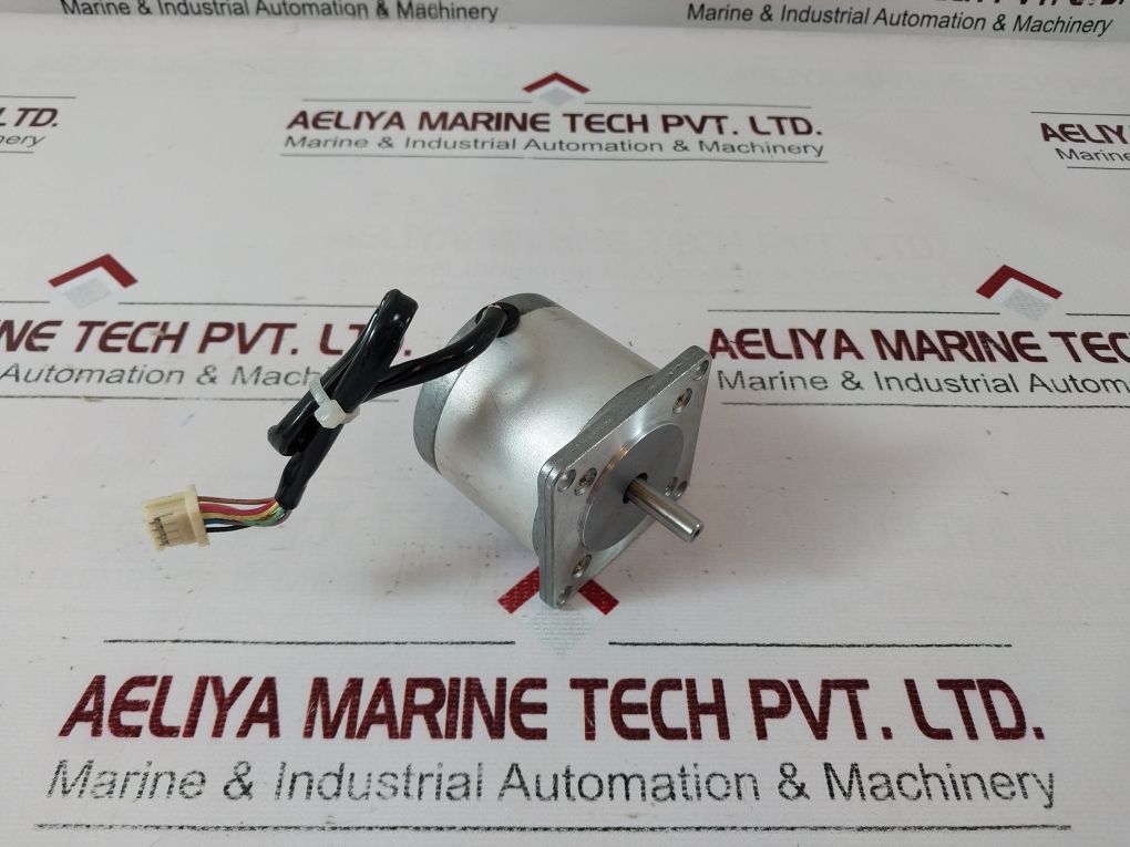 Japan Servo Ky56Kmo-551 Stepping Motor 