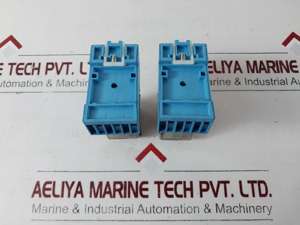 Finder 60.13.8.230.0040 Relay