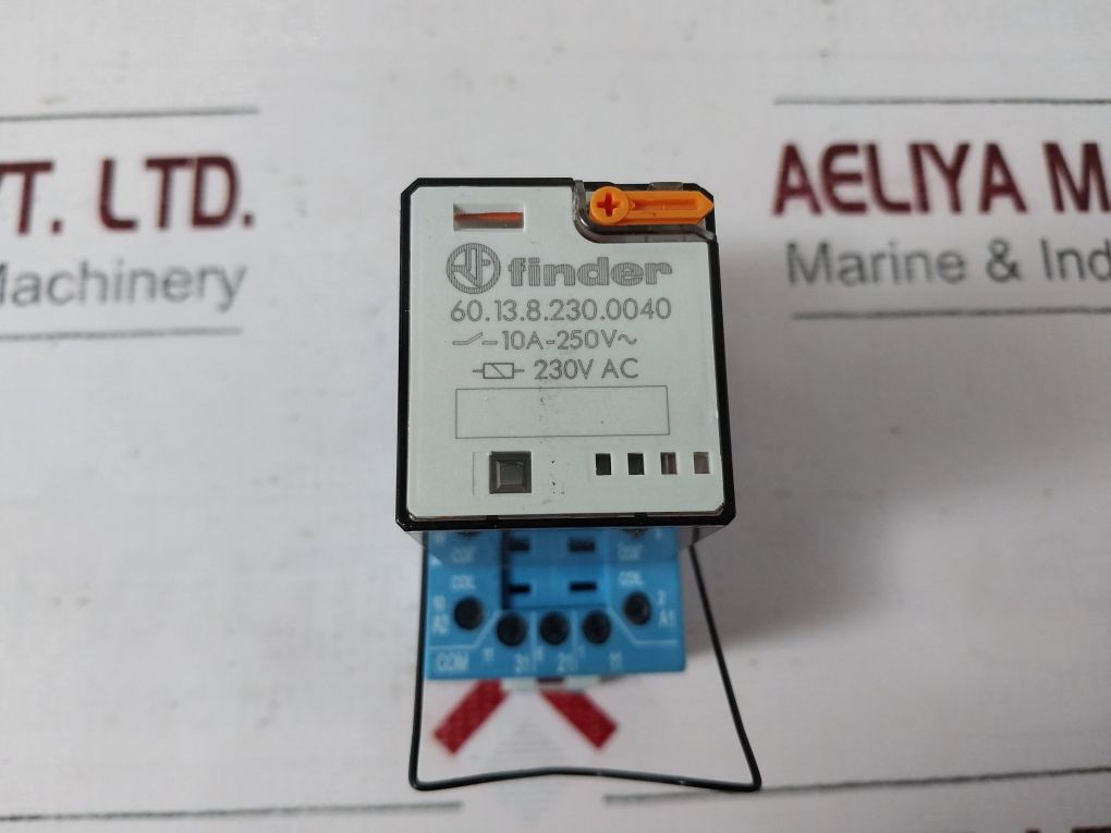 Finder 60.13.8.230.0040 Relay