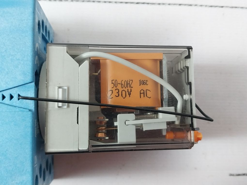 Finder 60.13.8.230.0040 Relay