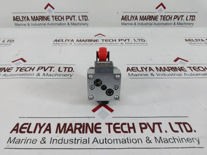 Hawe Kr 2-1 Roller Actuated Directional Poppet Valve 