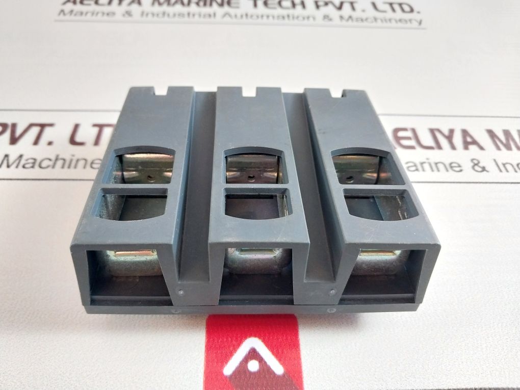 Schneider Electric/Telemecanique La9 D 115603/604 Terminal Block