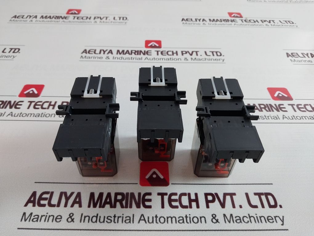 Schrack Rm732615 Relay With Rm78705 Socket