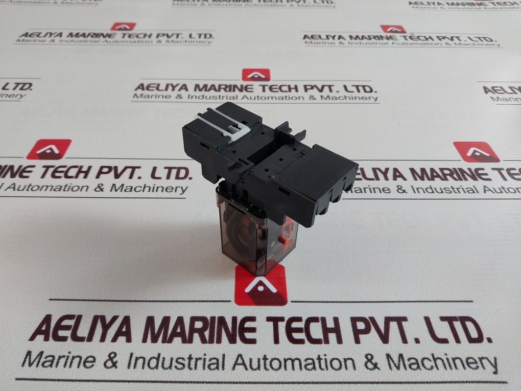 Schrack Rm732615 Relay With Rm78705 Socket