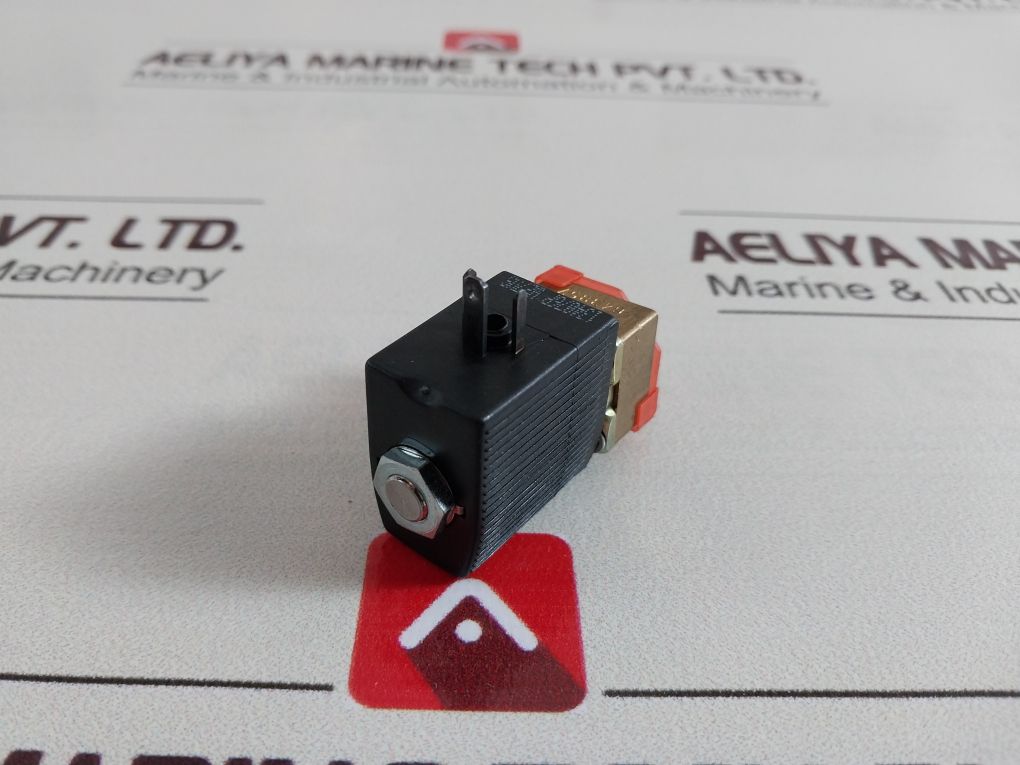 Burkert 6011 A 2,4 Fpm Solenoid Valve