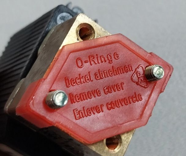 Burkert 6011 A 2,4 Fpm Solenoid Valve