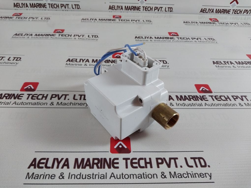 Aqua Signal 9840062500 Connection Box With Ignition Unit Hole