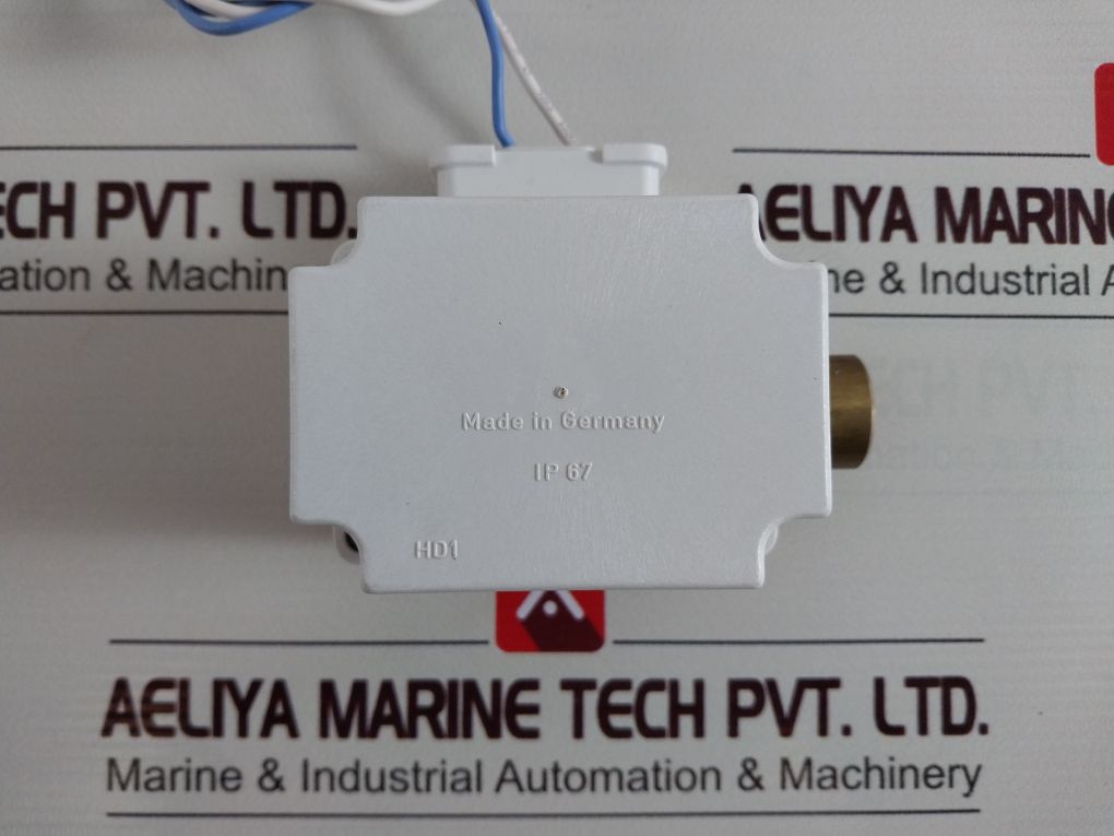 Aqua Signal 9840062500 Connection Box With Ignition Unit Hole