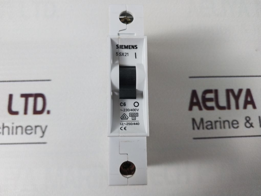 Siemens 5Sx21 C6 Circuit Breaker ~230/400V
