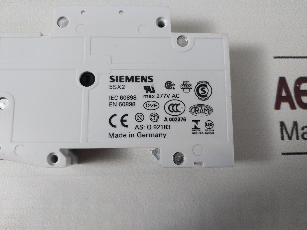 Siemens 5Sx21 C6 Circuit Breaker ~230/400V