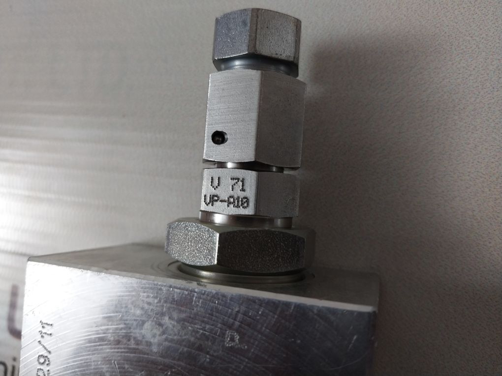 Oil Control/Rexroth 054162100220000 Valve