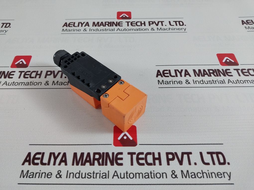 Ifm Electronic Iv5014 Ive4015-cpkg Proximity Sensor
