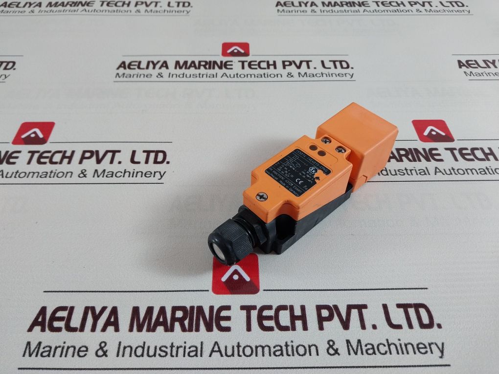 Ifm Electronic Iv5014 Ive4015-cpkg Proximity Sensor