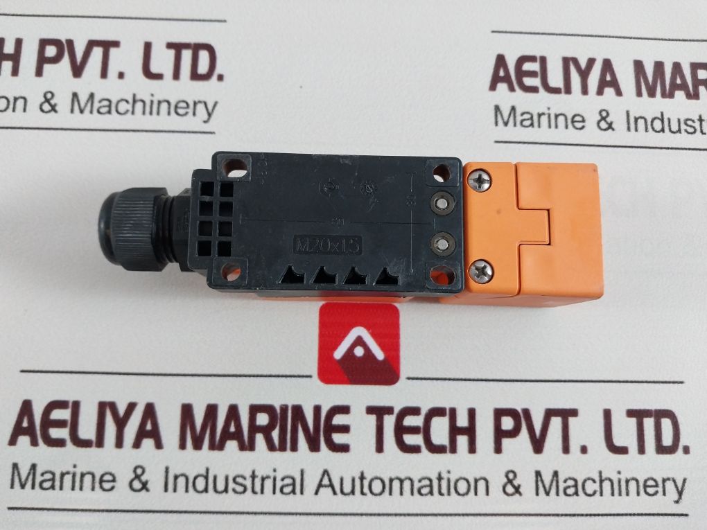 Ifm Electronic Iv5014 Ive4015-cpkg Proximity Sensor
