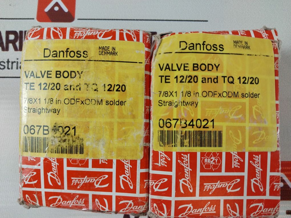 Danfoss 067B4021 7/8X1 1/8 In Odfxodm Solder Straightway Valve
