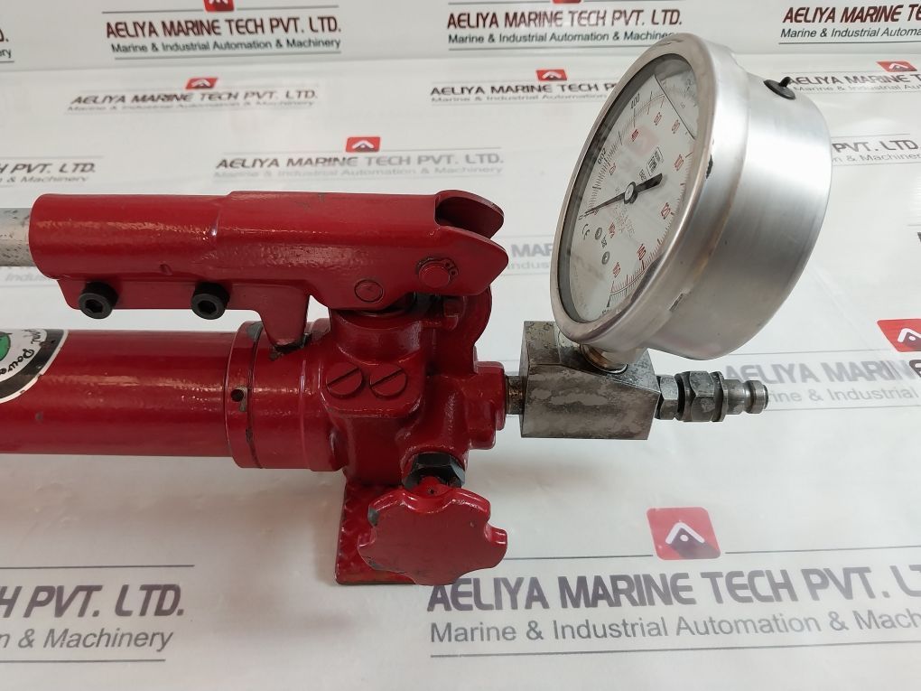 Hanmi P-3-1500 Hydraulic Hand Pump With En837-1 Pressure Gauge