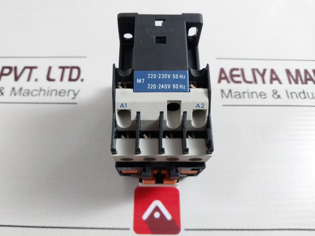 Telemecanique Ca2 Dn31M7 Control Relay/Contactor Relay 