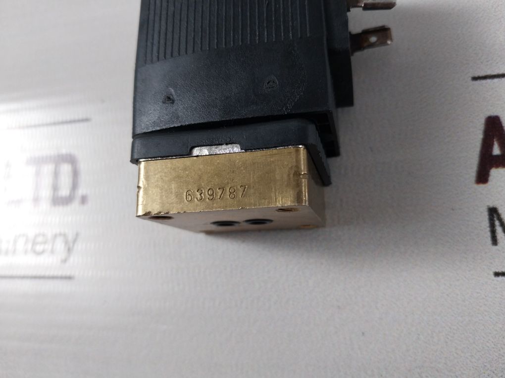 Burkert 6014 C 1,5 Fkm Ms 3/2-way Small Solenoid Valve 6014