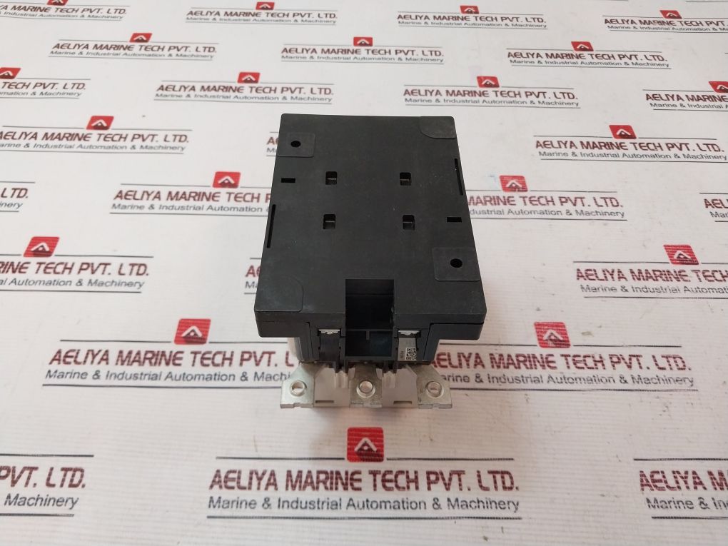 Fuji Electric Sc-n4 [80] Magnetic Contactor 135A 440V 60Hz