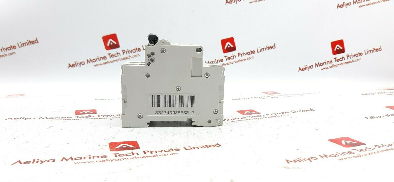 Merlin gerin multi9 c60hb b20 415v circuit breaker
