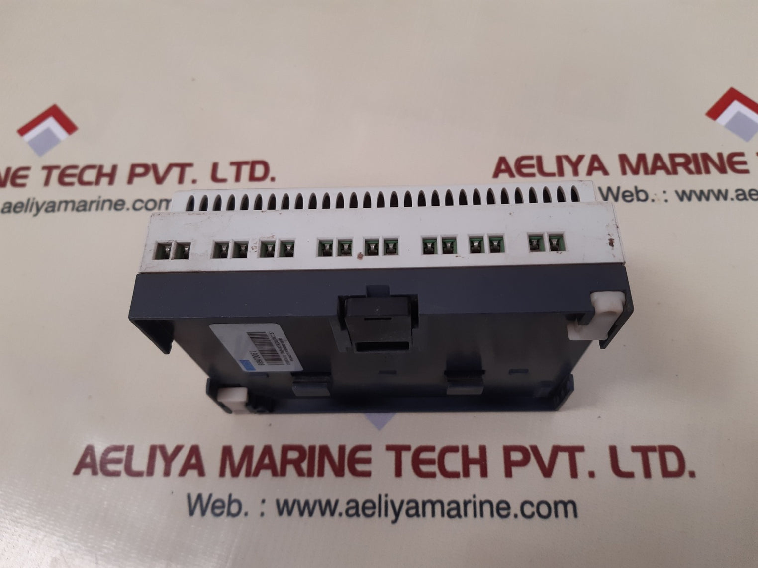 Crouzet Millenium 3 Cd20 Programmable Logic Controller