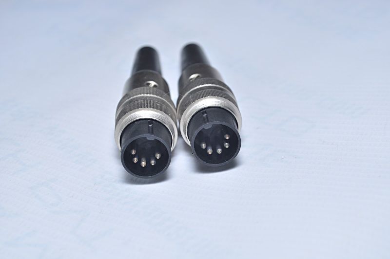 Set of 2x Plug remote control connection es13a