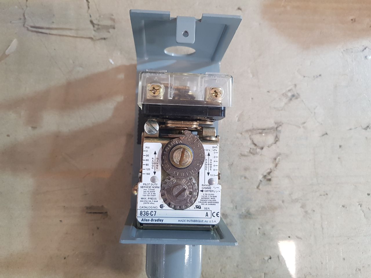 Allen-bradley Bulletin 836 Pressure Control Switch