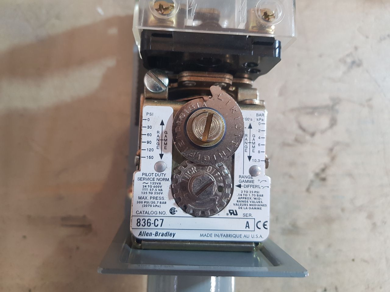 Allen-bradley Bulletin 836 Pressure Control Switch