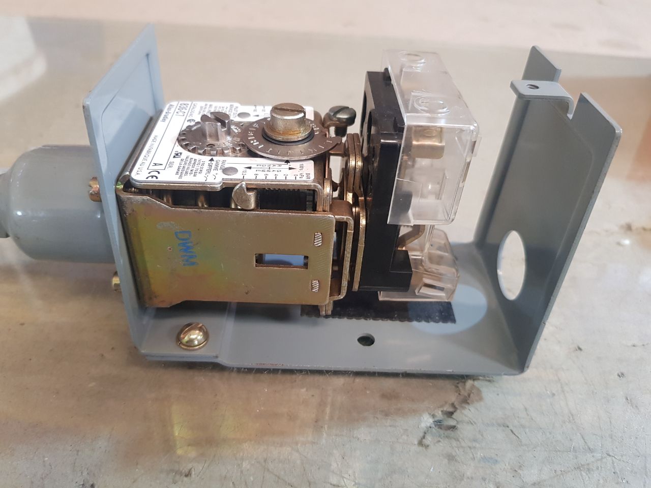 Allen-bradley Bulletin 836 Pressure Control Switch
