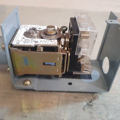Allen-bradley Bulletin 836 Pressure Control Switch