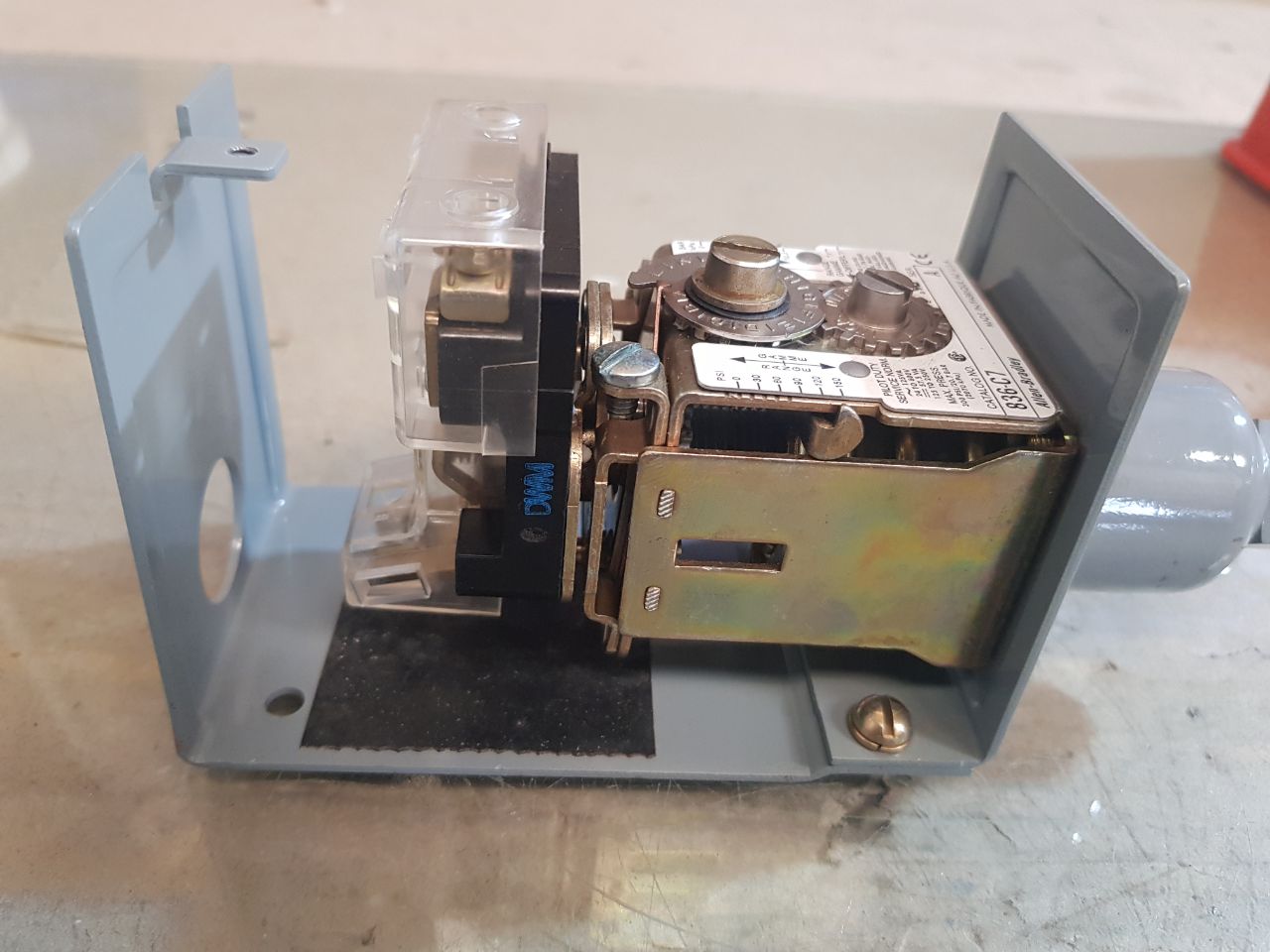 Allen-bradley Bulletin 836 Pressure Control Switch
