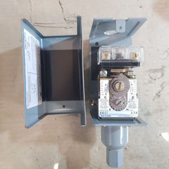 Allen-bradley Bulletin 836 Pressure Control Switch