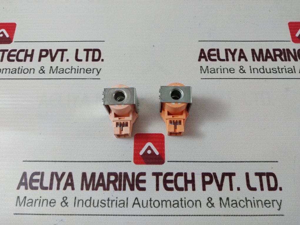220/240V Tm 25°C