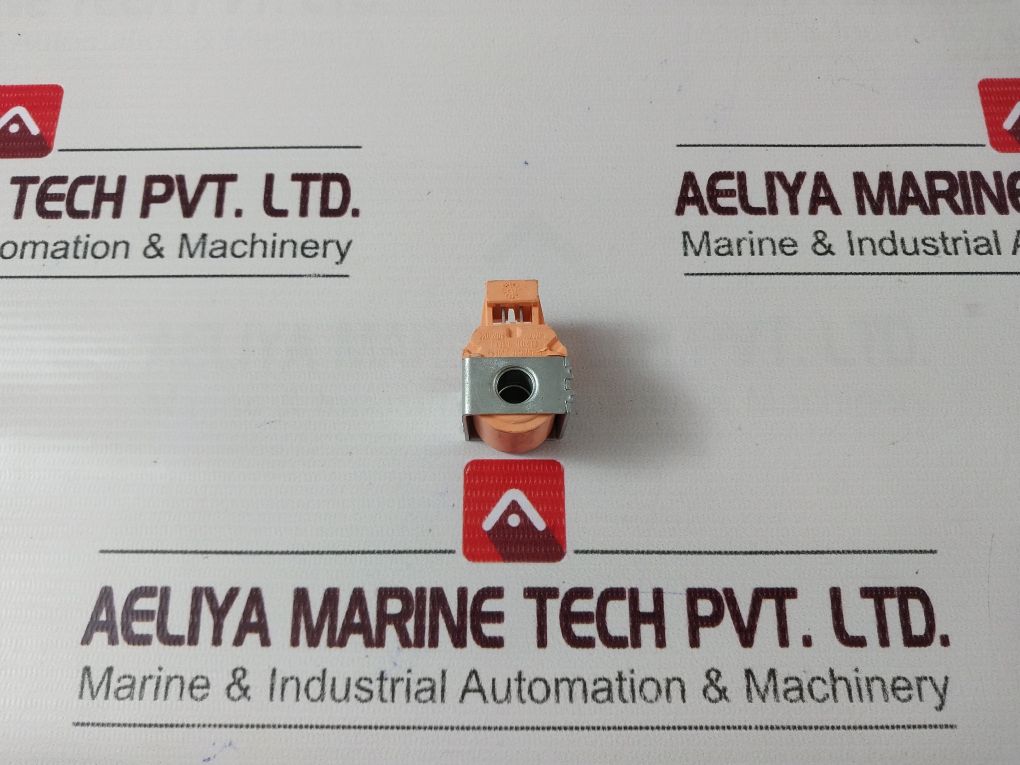 220/240V Tm 25°C