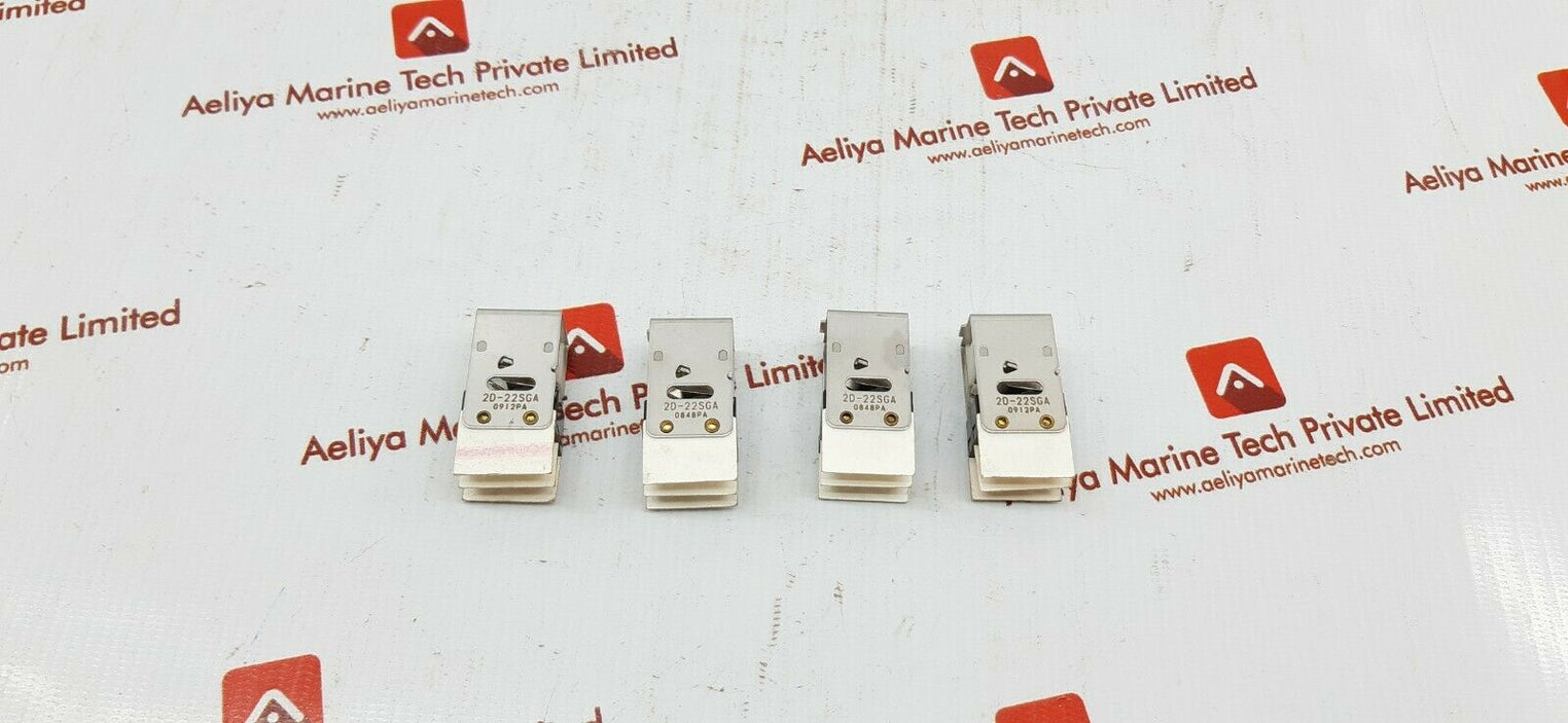 Azbil yamatake 2d-22sga pushbutton switch